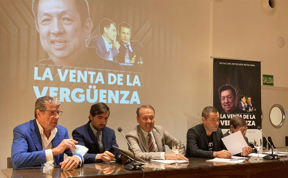 Libertad VCFがアマデオ・サルボ氏、アウレリオ・マルティネス氏を提訴