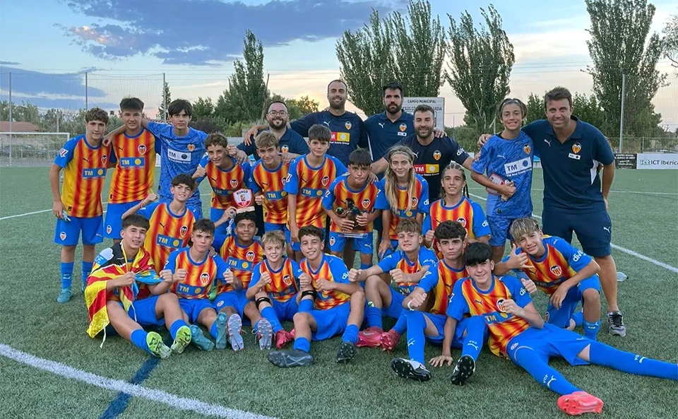 インファンティルAが第3回ブルゴ・カップ優勝